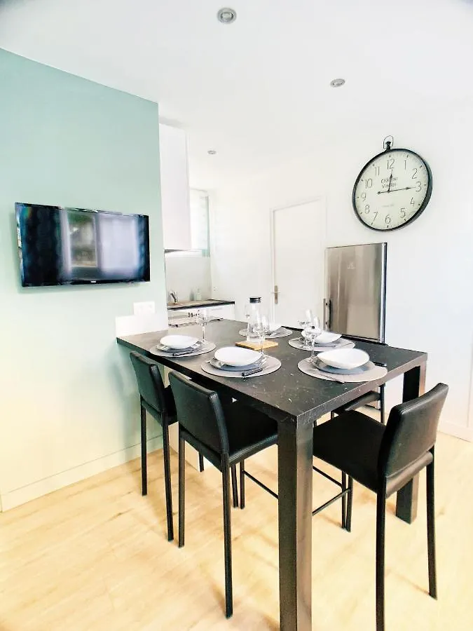 Appartement De Gout T3 42M2 Residence Calme Privee Avec Parking Au Centre De ואנה דירה